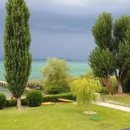 아파트 Ena Apt Fronte Lago Bilocale Con Piscina Parco E Pontile Privato 시르미오네